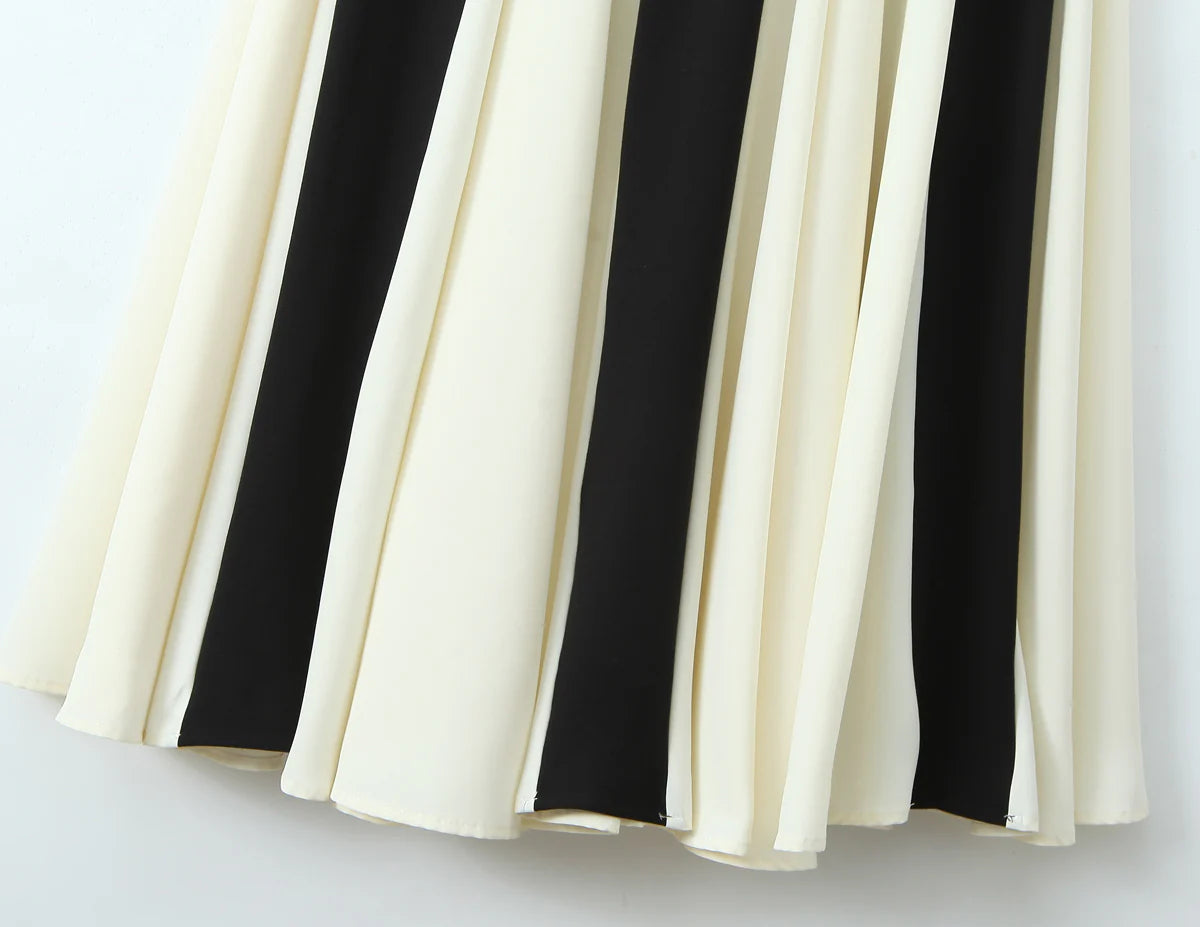 Elegantes, ärmelloses Kleid mit V-Ausschnitt